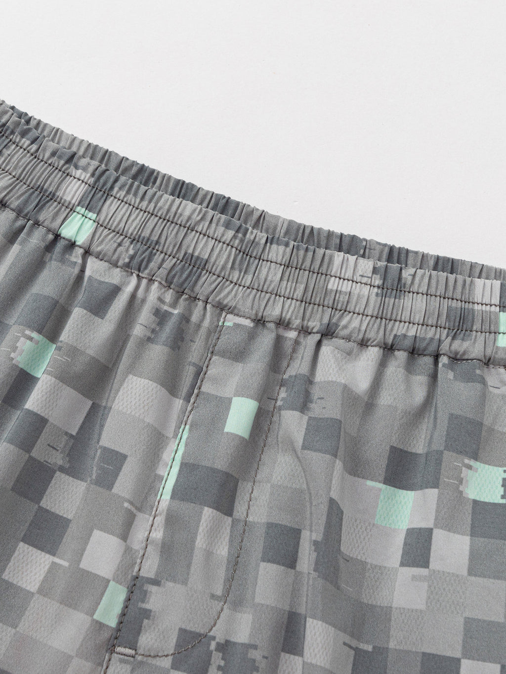 Balabala Boys Pixel Print Shorts Gray,Olive Green