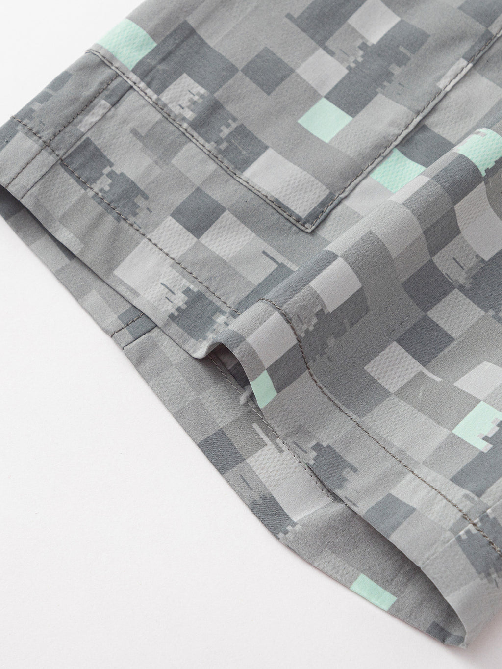 Balabala Boys Pixel Print Shorts Gray,Olive Green