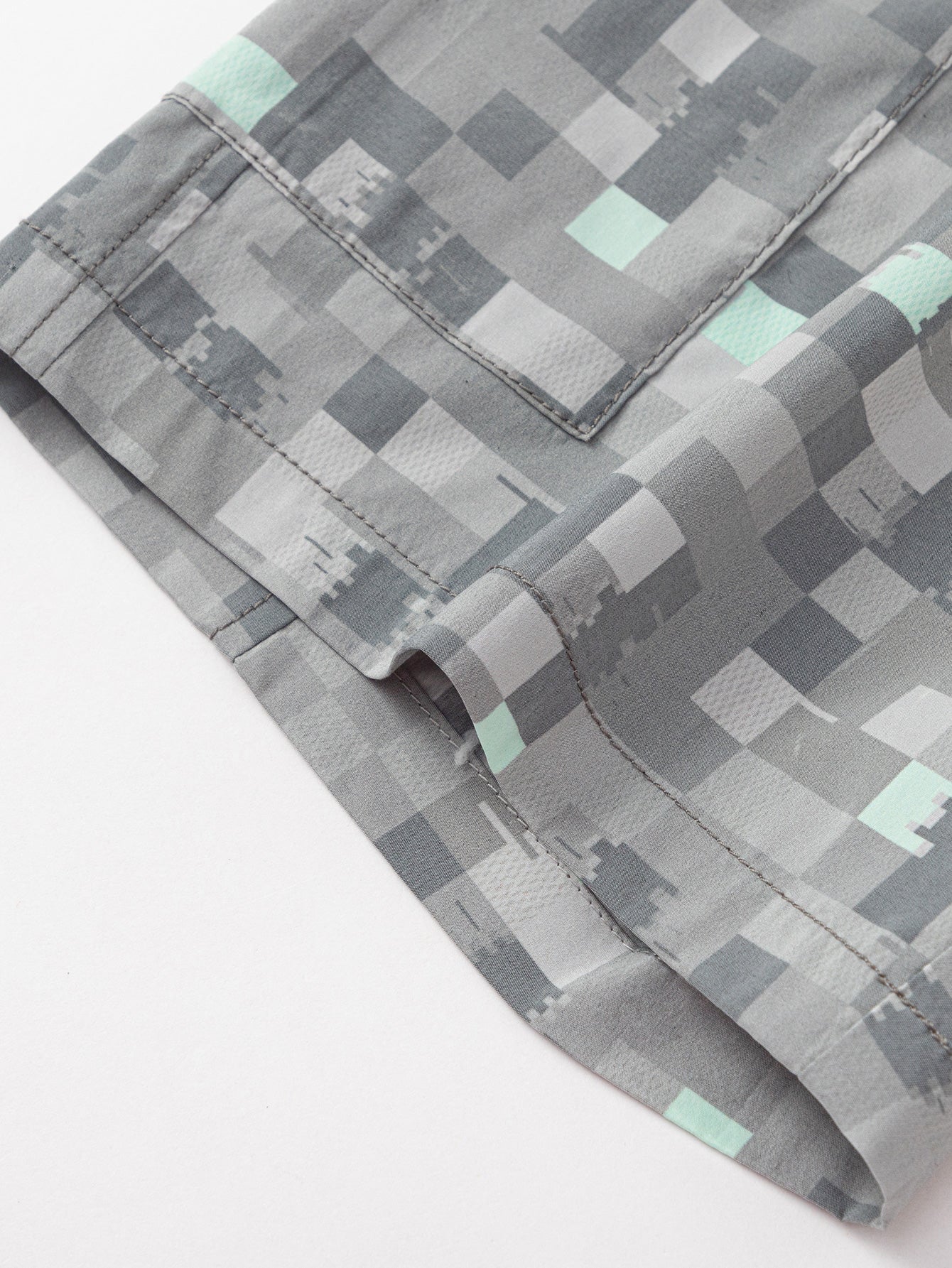 Balabala Boys Pixel Print Shorts Gray,Olive Green